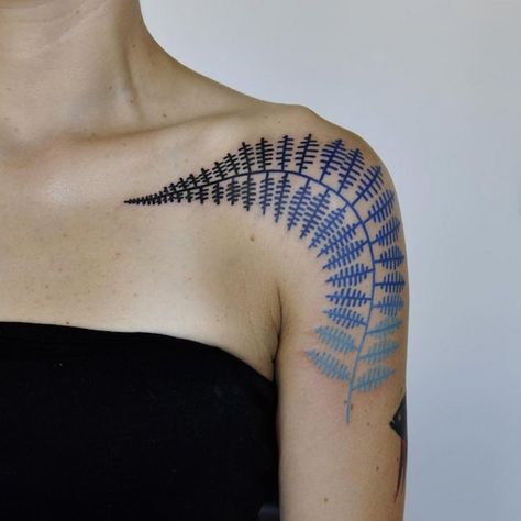 Blatt Tattoos, Fern Tattoo, Blue Tattoo, Tattoo Life, Female Tattoo, Tattoo Designs For Women, Trendy Tattoos, Beauty Tattoos, Sleeve Tattoo