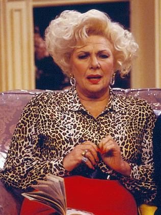 Renee Taylor as Sylvia Fine, Fran’s mother. Photo: CBS via Getty Images Renee Taylor, Sylvia Fine The Nanny, The Nanny Lana Ferguson, Queen Nanny Of The Maroons, The Nanny Tv Show, The Nanny Maxwell And Fran, The Nanny Cast, Miss Fine, Fran Drescher