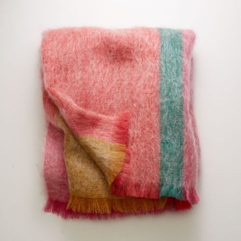 Throws Colorful Bed Throw Blanket, Wavy Throw Blanket, Throw Blanket Bright, Aura Throw Blanket, Wool Blanket Woven, Photography Studio Setup, Mohair Throw, Cashmere Throw, Luxury Throws