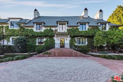 Ellen Degeneres And Portia, Beverly Hills Mansion, Hollywood Hills Homes, Portia De Rossi, Beverly Hills Houses, Tudor Style Homes, Sunset Boulevard, Behati Prinsloo, Tudor Style