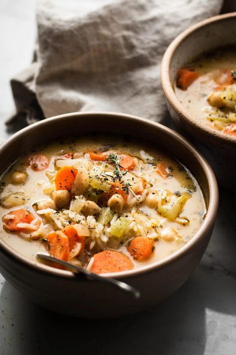 Creamy Chickpea and Rice Soup (Vegan) - Nourished by Caroline Rice Soup Vegan, Chickpea And Rice, Creamy Chickpea, Easy Vegan Lunch, Quick Soup, Quick And Easy Soup, Vegetarian Sides, Soup Vegan, Vegetarian Side Dishes