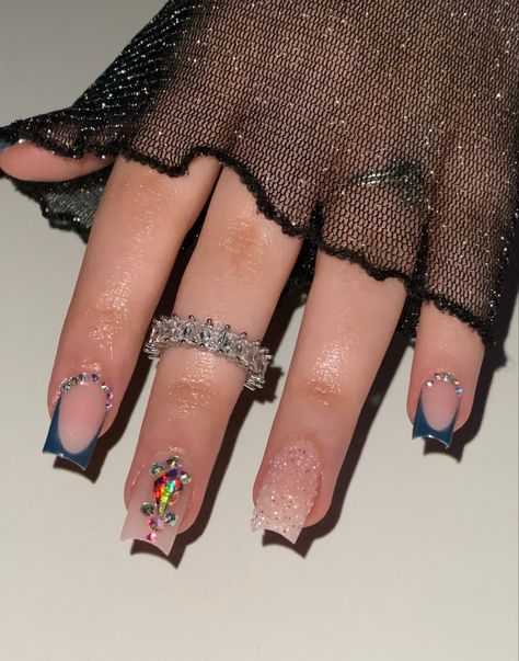 21st Birthday Nails Medium, French Nails Birthday, April Birthday Nails Ideas, 21st Birthday Nails Leo, Capricorn Nails Acrylic Short, Baddie Bday Nails, Capricorn Birthday Nails Short, Short Bougie Nails, 21st Birthday Nails Virgo