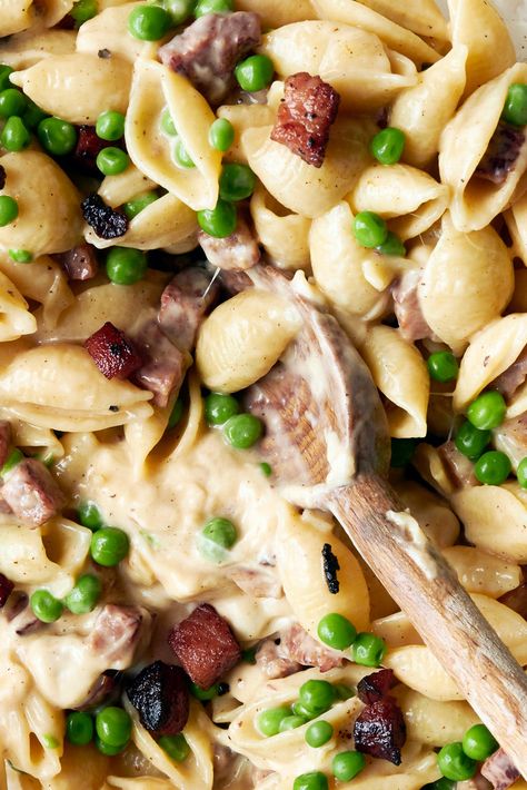 Ham and Cheese Pasta With a Handful of Peas Recipe - NYT Cooking New York Times Recipes, Ham And Cheese Pasta, Prosciutto Pasta, Fresh Ham, Pastas Recipes, Roast Fish, Ham Steaks, Ham And Beans, Ham And Bean Soup