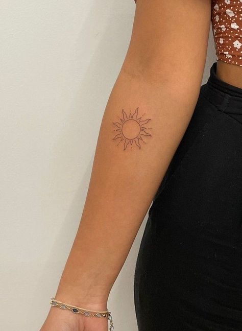 Sun On Forearm Tattoo, Horizontal Above Knee Tattoo, Sun Side Tattoo, Sun Bicep Tattoo, Full Sun Tattoo, Dainty Sun Tattoos For Women, Filipino Sun Tattoo Small, Unique Sun And Moon Tattoo Ideas, Delicate Sun Tattoo