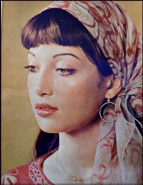 80s Pakistani Fashion, Old Pakistani Aesthetic, Pakistan Vibes, Pakistan Aesthetic, Spirit The Horse, Pakistani Art, Pakistani People, Pakistani Movies, Pakistani Culture