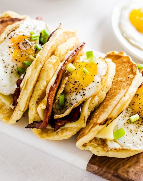 taco recipe ideas pancake breakfast paco taco recipe Breakfast American, Pancake Tacos, Savoury Pancake Recipe, Breakfast Food Truck, Breakfast Tacos Recipe, Pancakes For Dinner, Light And Fluffy Pancakes, American Breakfast, Taco Pizza