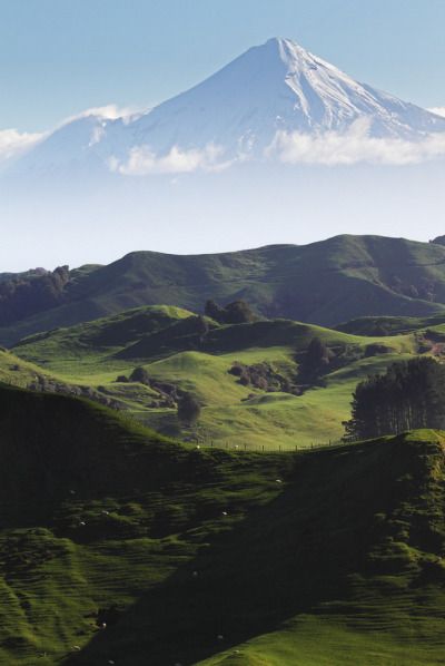 Mount Taranaki, New Zealand by Ewen Charlton New Plymouth New Zealand, Taranaki New Zealand, Nz Landscape, Mount Taranaki, New Zealand Mountains, Cream Packaging, West East, Nature Goddess, New Zealand Landscape