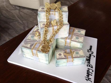 Boyfriend Cake, Stacks Of Money, Money Birthday Cake, Plum Cake Recipe, Money Cakes, Liquor Cake, Cake Design For Men, Bling Cakes, Money Rings