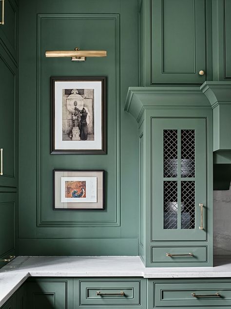 Farrow & Ball Green Smoke kitchen cabinet details with a brass light hung over artwork. This post includes great green paint color ideas for all rooms in your home! Window Nook, Green Dining Room, Brandon Ingram, Green Kitchen Cabinets, Paint Color Inspiration, Farrow And Ball Paint, Green Paint Colors, Farrow And Ball, Classic Kitchen