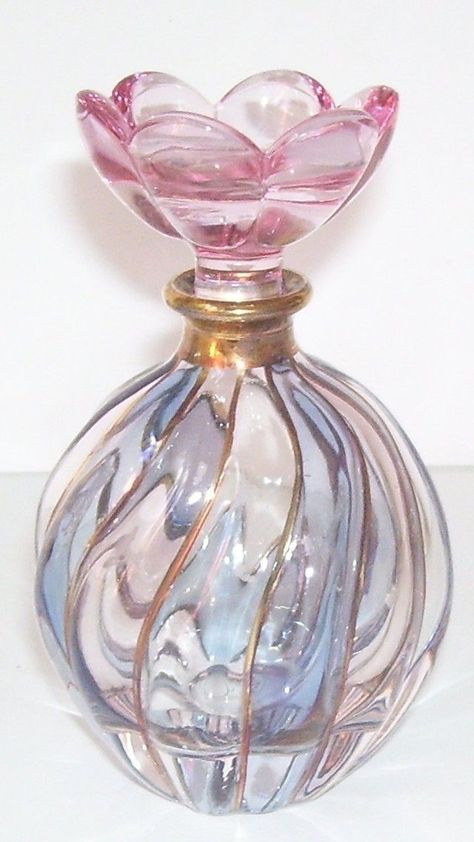 ✧ on Twitter: "murano glass perfume bottles https://t.co/86GuYs8kPq" / Twitter Perfume Bottles Decoration Ideas, Perfume Bottle Design Ideas, Vintage Perfume Bottles Aesthetic, Perfume Bottle Aesthetic, Perfume Bottles Aesthetic, Aesthetic Perfume Bottles, Random Objects To Draw, Koleksi Parfum, Bijoux Art Nouveau