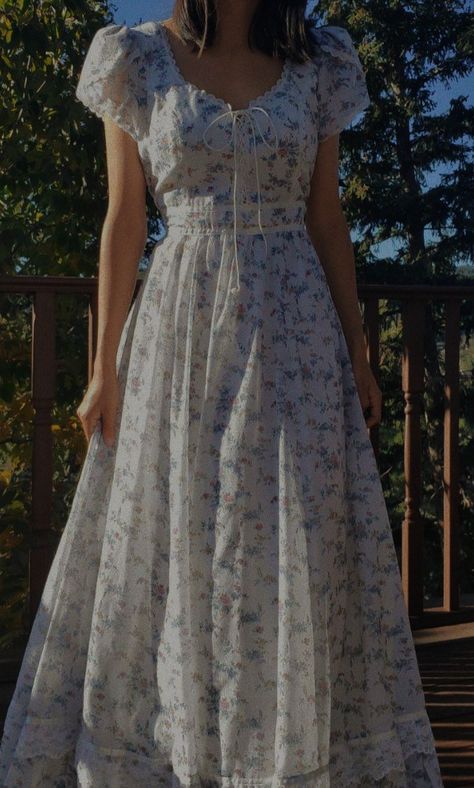 Milkmaid Dress Aesthetic, Milkmaid Aesthetic, Cottagecore Outfit, Milkmaid Dress, Dress Aesthetic, Princess Aesthetic, Modest Dresses, Flower Dresses, Fast Fashion