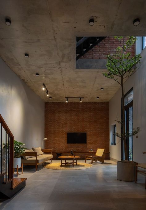 Small Brick House, Brick Interior Design, Industrial Minimalist Interior, Brick Living Room, Brick Interior, Modern Small House Design, Plans Architecture, Minimal House Design, Brick Architecture