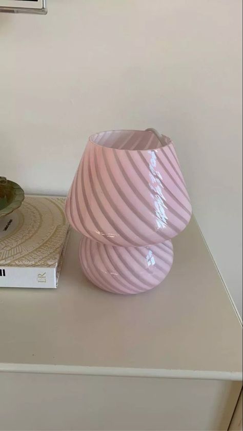 Interior Design Italian, Lamp Pink, Pink Lamp, Pink Mushroom, Italian Lighting, Lamp Vintage, Vintage Lamp, Cute Photography, Pink Vibes