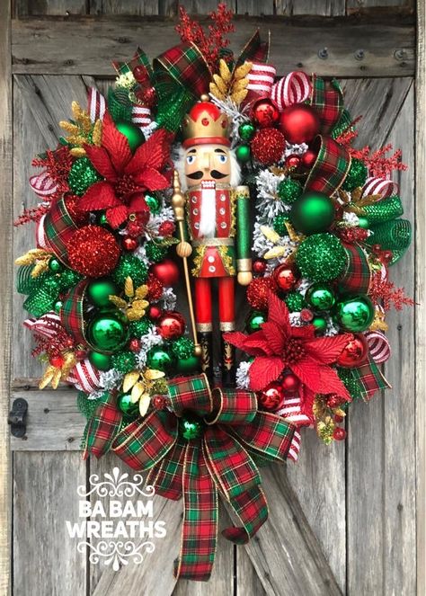 Nutcracker Christmas Wreath Diy, Nutcracker Wreaths, Character Wreaths, Square Wreaths, Nutcracker Decorations, Ba Bam Wreaths, Nutcracker Wreath, Nutcracker Christmas Tree, Wreath Inspiration