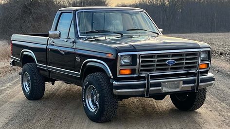 Ford Old Trucks, 1980s Ford F150, Modified Pickup Trucks, 1982 Ford F150, 1984 Ford F150, 2024 Ford F150, 80s Ford Trucks, Bullnose F150, 1980s Trucks