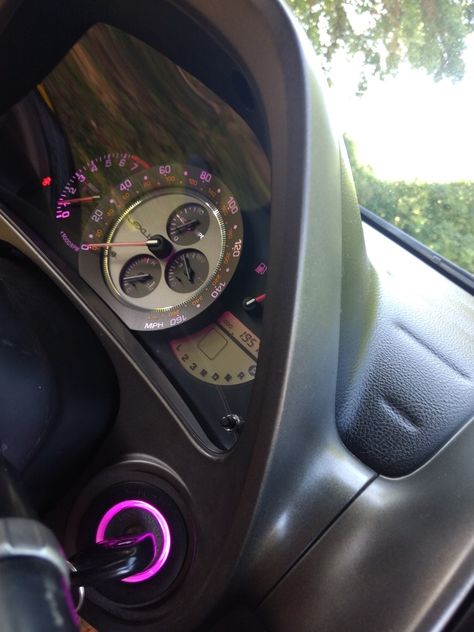 Lexus IS300 purple gauge cluster and key ring. T10 purple led bulbs Lexus Is300 Interior, Is300 Interior, Lexus Is300 Modified, Altezza Toyota, Altezza Is300, Lexus Is200, Toyota Altezza, Gauge Cluster, Mercedes Benz E350