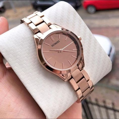 Womens Watches Luxury Classy, Watch For Women Classy, Women Watches Classy Elegant, Women Watches Classy, Classy Womens Watches, Trendy Watches Women, Trendy Watches Women Fashion, Stylish Watches For Girls, Elegant Watches Women