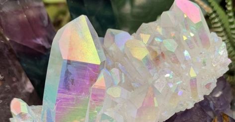 Power & Benefits of Rainbow Aura: Angel Aura Quartz, also known as opal aura quartz cleanses ... Aura Quartz Cluster, Sound Meditation, Energy Healing Reiki, Rainbow Aura, Aura Crystals, Angel Aura Quartz, Gemstone Meanings, Angel Aura, Quartz Cluster