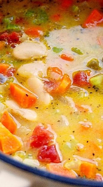 Butter Bean Soup, Butter Beans Recipe, Spring Outfits Aesthetic, Soups Stews Chilis, Homemade Soup Recipe, Bean Soup Recipes, Best Soup Recipes, Soup Recipes Slow Cooker, Savory Soups