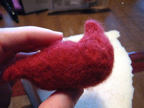 Needle Felted Cardinal Tutorial, Felted Cardinal, Homemade Ornament, Felted Birds, Elephant Fashion, Cardinal Ornaments, Homemade Ornaments, Ornament Exchange, Felted Animals