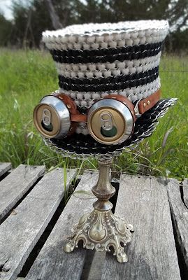 The Art of Can Tabistry: Beer Goggles and a Tabistry Top Hat Bottle Tab Clothes, Hats Made From Recycled Materials, Steampunk Crochet, Soda Tab Crafts, Pop Can Tabs, Beer Goggles, Tab Crafts, Can Tab Crafts, Soda Can Tabs