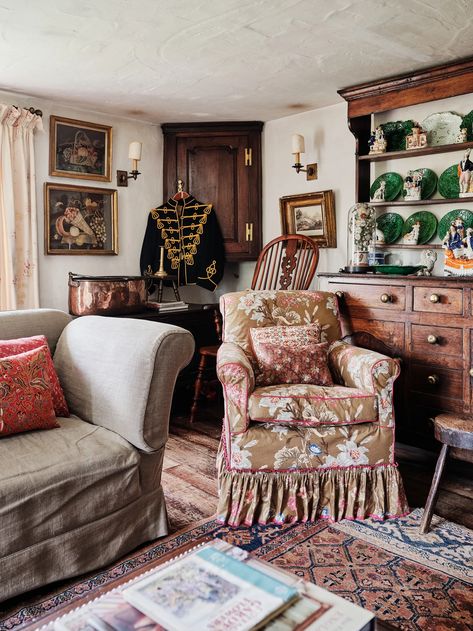 Navigating maximalist collecting: how much is too much? | House & Garden European Countryside Aesthetic Interior, Russian Farmhouse, Alexandra Tolstoy, Oxfordshire Countryside, English Country House Style, English Cottage Interiors, Euro Trash, English Interior, Cottage Aesthetic