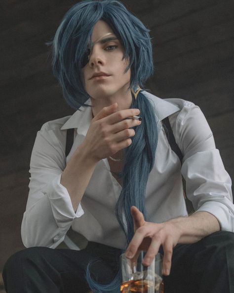 Kaeya Cosplay, Male Pose Reference, Asian Cosplay, Cosplay Tutorial, Cosplay Characters, Aesthetic People, Human Poses, Male Poses, Cute Cosplay