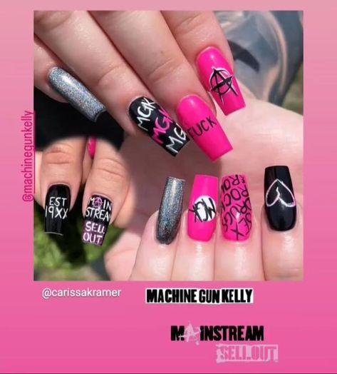 Mgk Nails Ideas, Mgk Bracelets, Mgk Nails Inspired, Avril Lavigne Nails, Avril Lavigne Inspired Nails, Mgk Nails, Mgk And Jelly Roll, Nails Inspired, Celebrity Guys