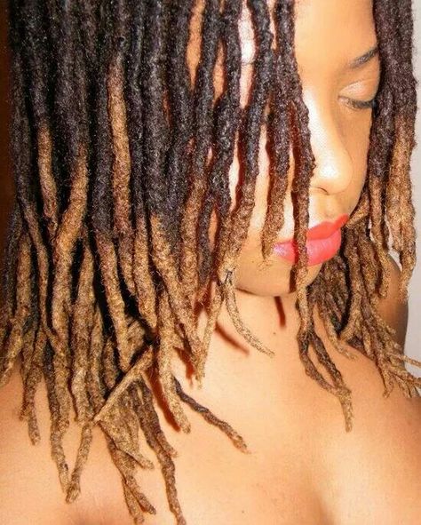 Nice blond loc tips~ Ombre Locs, Lock Painting, Starting Locs, Dyed Locs, Loc Accessories, Dyed Dreads, Red Tips, Blonde Tips, Loc Hairstyles