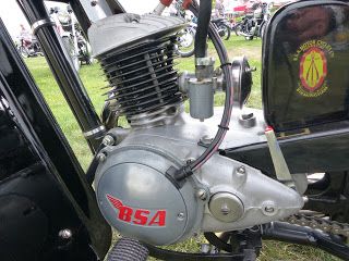 Bsa Bantam, Bsa Motorcycle, Bike Engine, Motor Cycles, Vintage Vehicles, Old Tires, Motor Bike, Leather Gear, Classic Motors