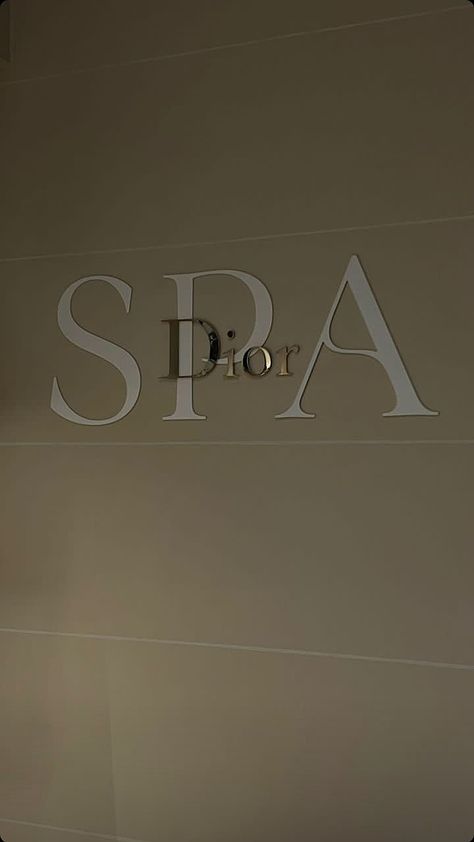 Luxury Spa Aesthetic, Dior Spa, Spa Video, Spa Aesthetic, Esthetician Business, Bath Aesthetic, Wish Board, Dior Aesthetic, Beauty Entrepreneur