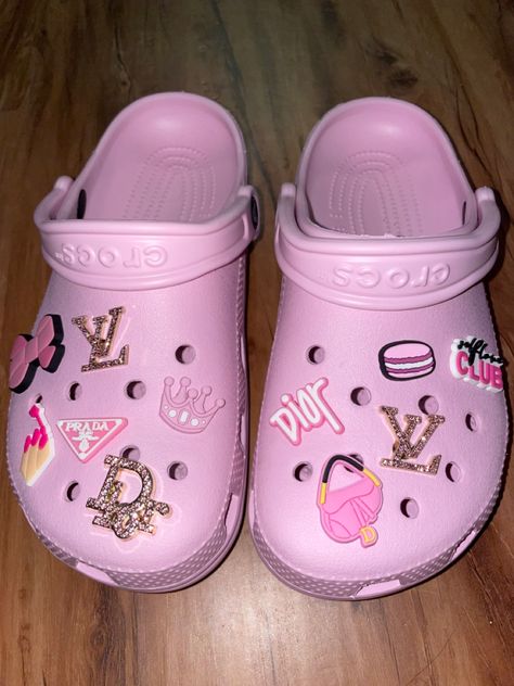 #crocs #pink #cute #shoe #charms #bling #girly #jibbitz Pink Crocs Outfit, Crocs Aesthetic Outfit, Croc Jibbitz Ideas, Crocs With Jibbitz, Crocs Aesthetic, Crocs With Charms, Bling Crocs, Purple Crocs, Red Crocs