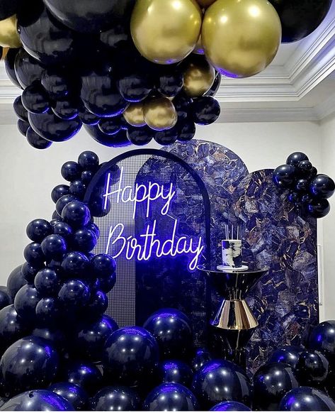 All Black Backdrop, Mens Birthday Backdrop, Black Arch Backdrop, Black Backdrop Ideas, All Black Themed Birthday Party, 19th Birthday Themes Party Ideas, Black Birthday Theme Party Ideas, Men Party Ideas Decoration, Blue Backdrop Ideas