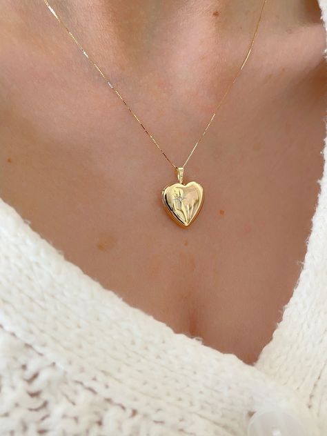 Elegant And Classic 14K Solid Yellow Gold Heart Locket Pendant Necklace With A Starburst Diamond. Perfect For Gifting For Your Friend Or A Loved One. Lockets Symbolize Love, A Capsule Of Memories That You Can Keep With You Everywhere You Go. Heart Locket Comes With The Option Of A Box Chain That Feels Like Silk.  A Beautiful Gift She Will Treasure Forever! Jewelry Comes In A Cute Gift Box Ready To Present.  ✨ Add Elegance To Your Jewelry Collection ✨ All Jewelry Is New And Inspected For Quality Lockets With Photos, Delicate Jewellery, Gold Heart Locket, Lapis Earrings, Heart Locket Necklace, Locket Pendant Necklace, Forever Jewelry, Cute Gift Boxes, Dream Gift