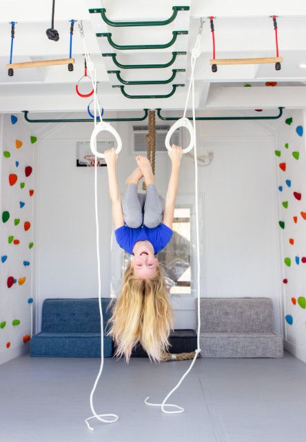 Home Jungle Gym, Playroom Interior, Basement Kids, Modern Home Gym, Kids Workout, Home Jungle, Home Gym Ideas, Indoor Playroom, Kid's Playroom