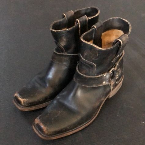 Frye Smith Harness Size 9 Short Leather Boots Fyre Harness Boots, Frye Harness Boots, Short Leather Boots, Harness Boots, Frye Boots, Biker Boots, Frye Shoes, Fit Inspo, Boots Outfit