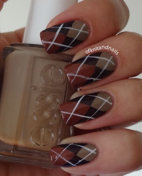 Argyle Nails, Nail Ideas Fall, Nail 2024, Thanksgiving Nail Designs, Instagram Contest, Plaid Nails, Sweater Nails, Crazy Nails, Thanksgiving Nails