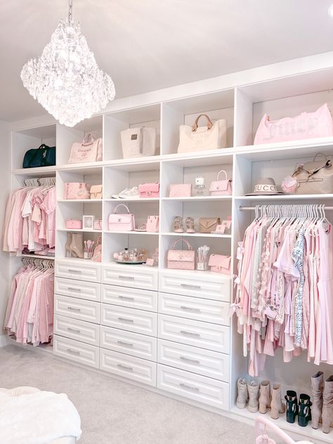 Rosy Aesthetic, Pink Closet, Dream Closet Design, Interior Design Minimalist, Closet Renovation, تصميم للمنزل العصري, Luxury House Interior Design, Closet Room, Cute Bedroom Ideas