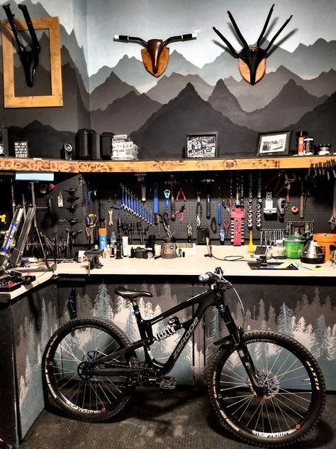 Bike Gear Storage Ideas, Bike Workshop Ideas, Bike Shop Ideas, Bike Gear Storage, Gear Room Ideas, Bike Room Design, Bike Tool Storage, Bike Cave, Bike Storage Ideas