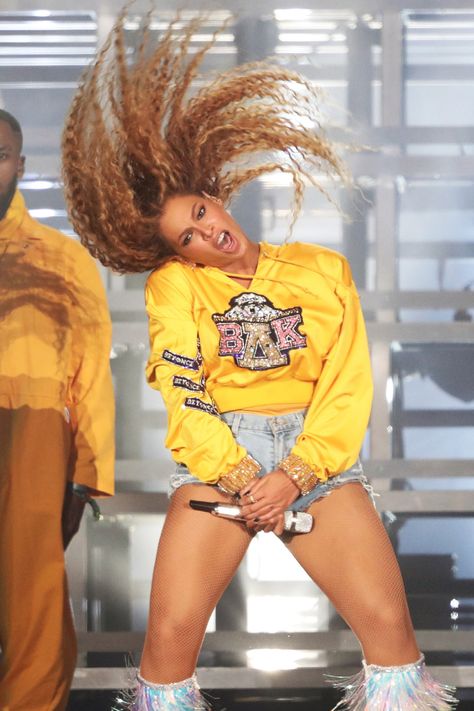 Beyoncé Beychella 14th April 2018 Homecoming Beyonce, Beyonce Homecoming, Beyonce Photos, Queen Bey, Inspirational Women, I Fall In Love, Beyonce, Tumblr Blog, Homecoming