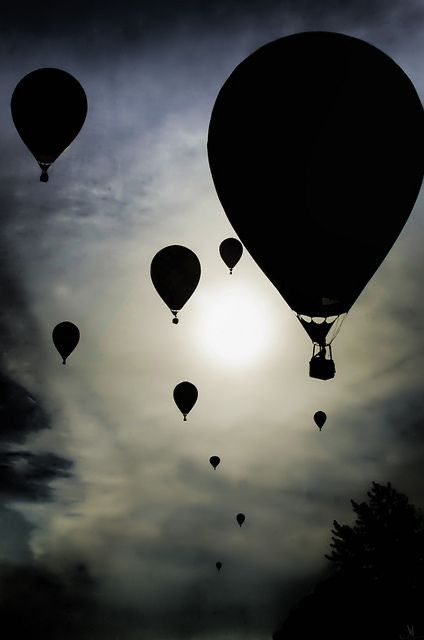 Music Backgrounds, Hot Air Balloons, Air Balloons, City Art, Black Is Beautiful, Great Photos, Hot Air Balloon, Book Aesthetic, Air Balloon