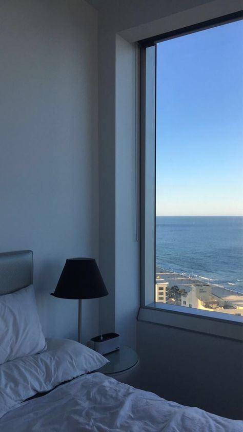 Seaside Hotel Aesthetic, Sea View Hotel Room, Gold Coast Beach House, Beach View Apartment Aesthetic, Gold Coast Apartment Aesthetic, Beach View Apartment, Hotel View Aesthetic, Apartment Beach View, Hotel Window View