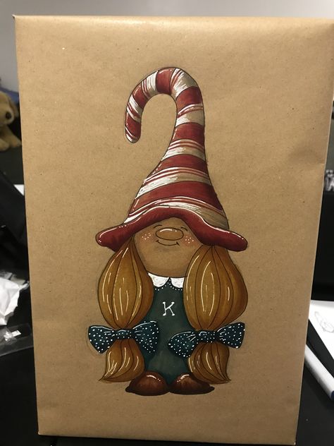 Gnome girl drawing for gift wrap. Drawing For Gift, Gnome Drawing, Christmas Knomes, Christmas Drawing Ideas, Female Gnome, Gnome Paint, Gift Wrap Christmas, Gnome Pictures, Girl Gnome