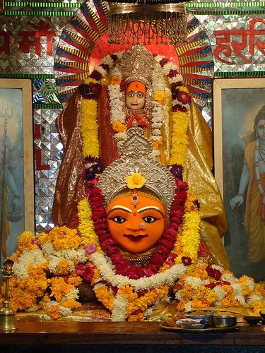 Harsiddhi temple – Journal Edge Maa Kali Images, Hindu Vedas, Durga Mantra, Mother Kali, Hindu Rituals, Goddess Sculpture, Lord Shiva Family, Kali Goddess, Om Namah Shivaya