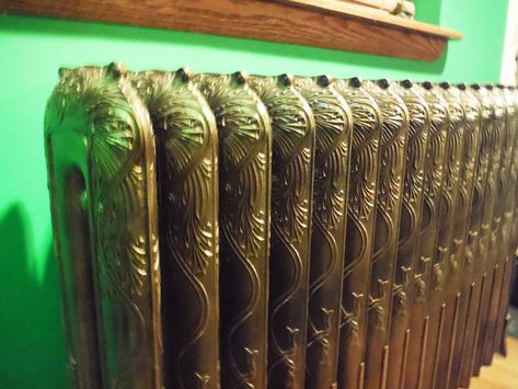 Steam Radiators, Victorian Radiators, Old Radiators, Home Build Ideas, Victorian Exterior, Shared Girls Bedroom, Vintage Fireplace, Radiator Covers, Crazy House