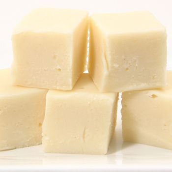 Cheese Fudge Recipe, Cream Cheese Fudge Recipe, Cream Cheese Fudge, Chocolate Fudge Recipes Easy, Vanilla Fudge Recipes, Cheese Fudge, White Fudge, Chocolate Fudge Cookies, Baking Contest