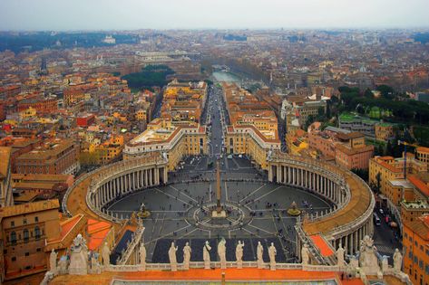 Saint Peter's Square in Rome. Saint Peter's Square, or Saint Peter's Piazza in R , #Aff, #Square, #Peter, #Saint, #Italy, #Piazza #ad Saint Peter Square, Saint Peter, Best Resume Template, St Peter, Best Resume, Rome Italy, Resume Templates, Paris Skyline, Rome