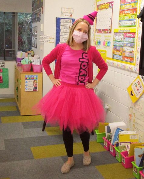 Crayon Costume, Pink Crayon, Teacher Halloween Costumes, Second Grade Teacher, Halloween Celebration, Halloween Activities, Kindergarten Teachers, Elementary Classroom, 2nd Grade