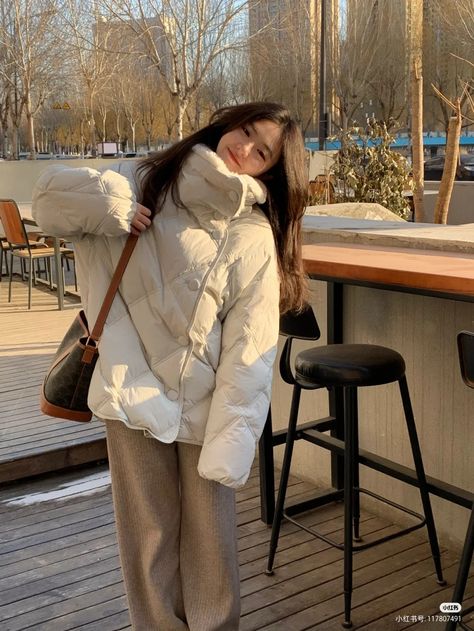 Japanese Outfit Ideas, Winter Outfits Aesthetic Korean, Japan Outfit Winter, Cute Winter Fits, Winter Outfits Korean, Korean Winter Outfits, Korea Winter, Japan Outfits, Korean Winter