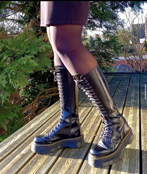 Doc Martens Knee High Boots, Knee High Docs, Knee High Dr Martens, Knee High Dr Martens Outfit, Dr Martens High Boots, Knee High Doc Martens, Docs Platform, Tall Lace Up Boots, Doc Martens Boots